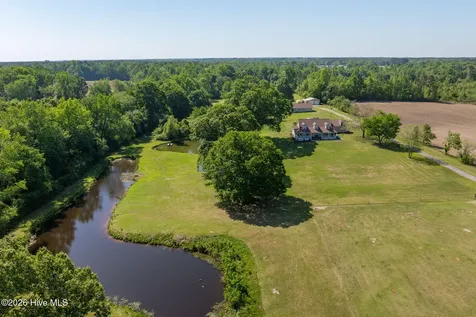 389 Beulaville Highway Richlands NC 28574