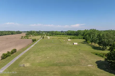 389 Beulaville Highway Richlands NC 28574
