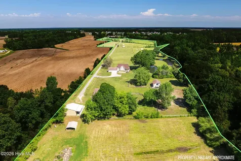 389 Beulaville Highway Richlands NC 28574