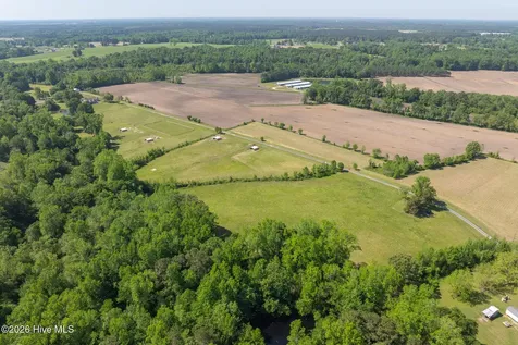 389 Beulaville Highway Richlands NC 28574