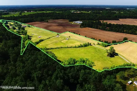 389 Beulaville Highway Richlands NC 28574