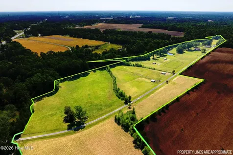 389 Beulaville Highway Richlands NC 28574