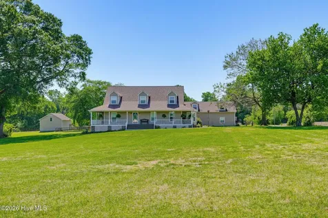 389 Beulaville Highway Richlands NC 28574