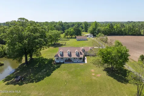 389 Beulaville Highway Richlands NC 28574