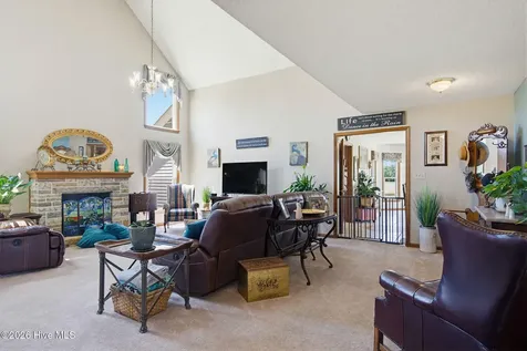 389 Beulaville Highway Richlands NC 28574