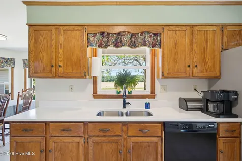 389 Beulaville Highway Richlands NC 28574