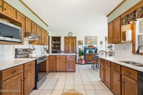 389 Beulaville Highway Richlands NC 28574