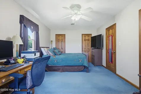 389 Beulaville Highway Richlands NC 28574