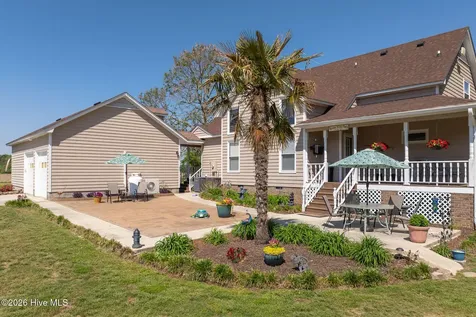 389 Beulaville Highway Richlands NC 28574