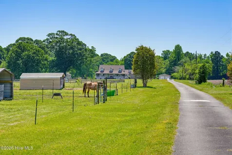 389 Beulaville Highway Richlands NC 28574