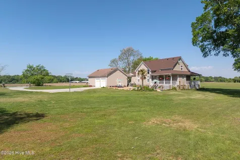389 Beulaville Highway Richlands NC 28574