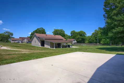 389 Beulaville Highway Richlands NC 28574