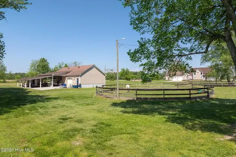 389 Beulaville Highway Richlands NC 28574