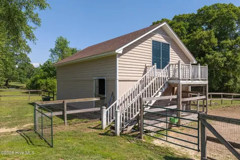 389 Beulaville Highway Richlands NC 28574