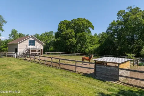 389 Beulaville Highway Richlands NC 28574