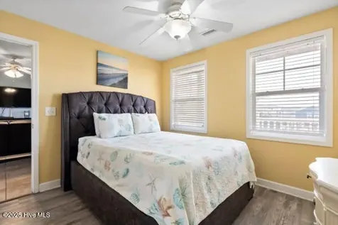 1505 N New River Drive Surf City NC 28445
