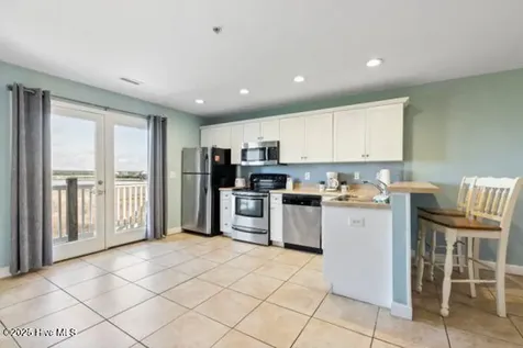 1505 N New River Drive Surf City NC 28445