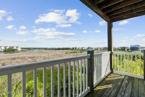 1505 N New River Drive Surf City NC 28445