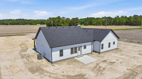 824 New Hope Road Hertford NC 27944