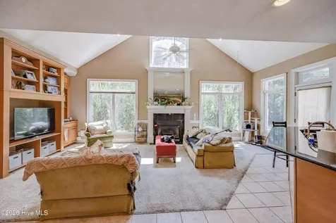 3286 J C Galloway Road Grimesland NC 27837