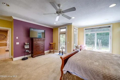 3286 J C Galloway Road Grimesland NC 27837