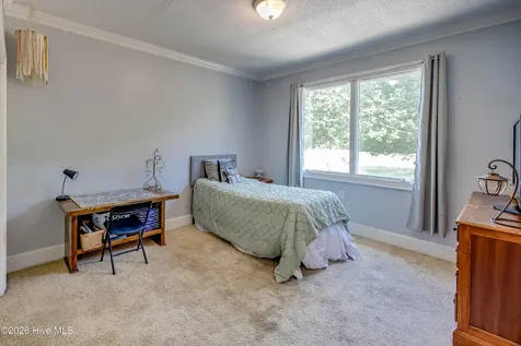 3286 J C Galloway Road Grimesland NC 27837