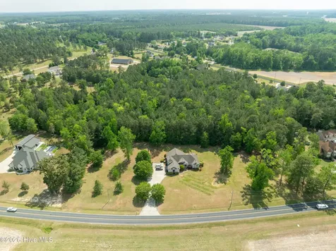 3286 J C Galloway Road Grimesland NC 27837