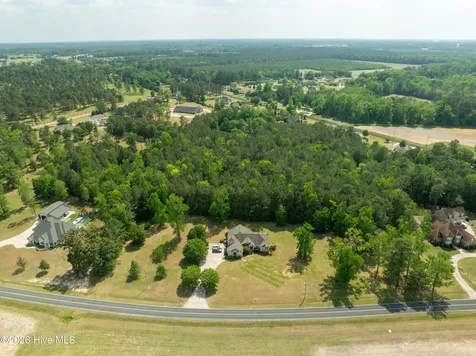 3286 J C Galloway Road Grimesland NC 27837