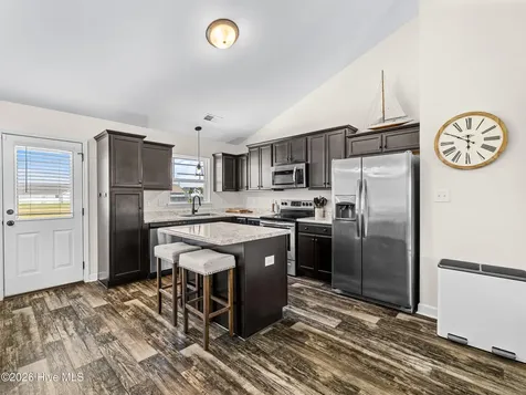 108 Woodwater Drive Richlands NC 28574