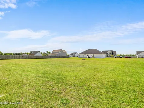 108 Woodwater Drive Richlands NC 28574