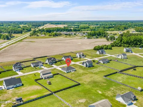 108 Woodwater Drive Richlands NC 28574