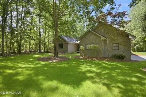 512 North Line Drive Hampstead NC 28443