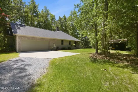 512 North Line Drive Hampstead NC 28443