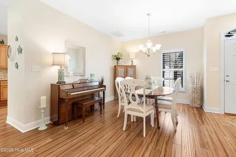 1805 Ivory Gull Drive Morehead City NC 28557