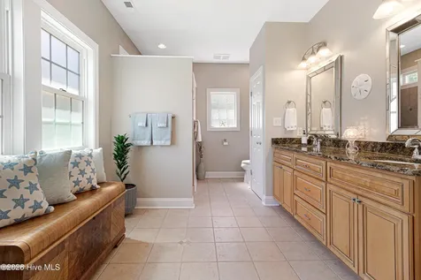 1805 Ivory Gull Drive Morehead City NC 28557