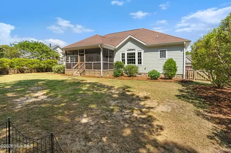 1805 Ivory Gull Drive Morehead City NC 28557