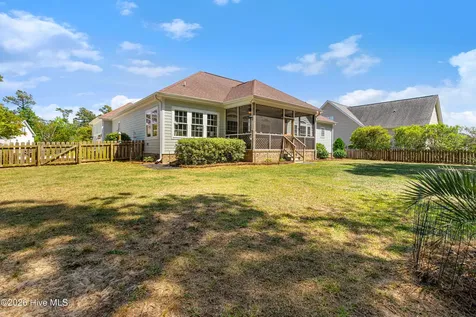 1805 Ivory Gull Drive Morehead City NC 28557