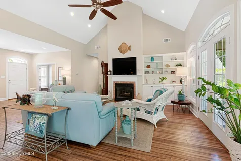 1805 Ivory Gull Drive Morehead City NC 28557