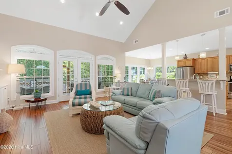 1805 Ivory Gull Drive Morehead City NC 28557