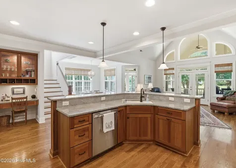 2886 St James Drive SE Southport NC 28461