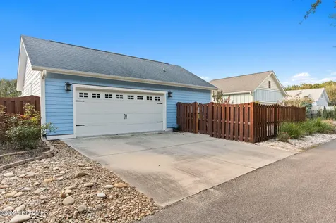 828 Cades Trail Southport NC 28461