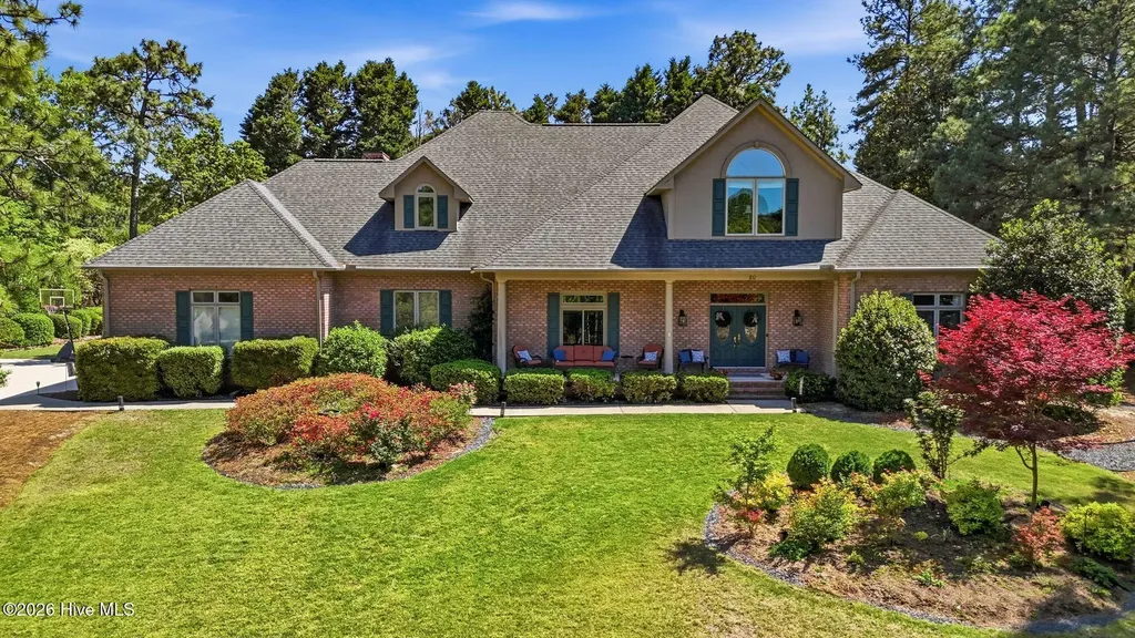 20 Walnut Creek Road Pinehurst NC 28374