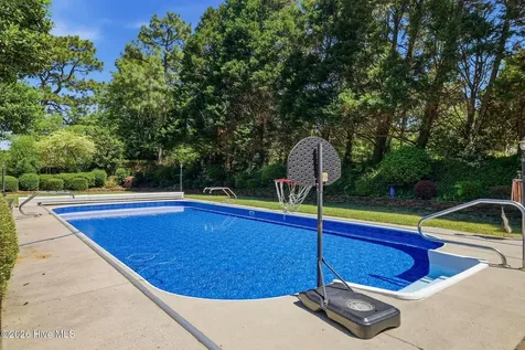 20 Walnut Creek Road Pinehurst NC 28374