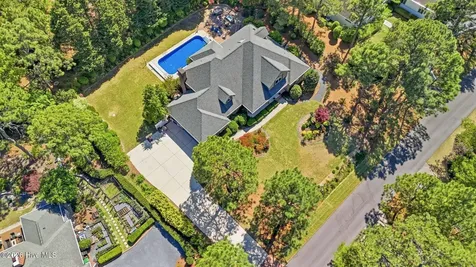 20 Walnut Creek Road Pinehurst NC 28374