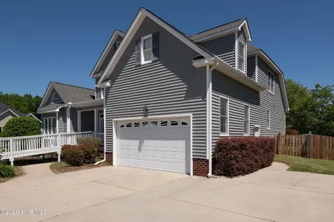 2215 Black Horse Lane Winterville NC 28590