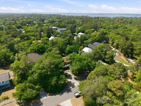137 Doe Drive Emerald Isle NC 28594