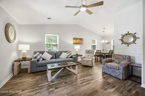 137 Doe Drive Emerald Isle NC 28594