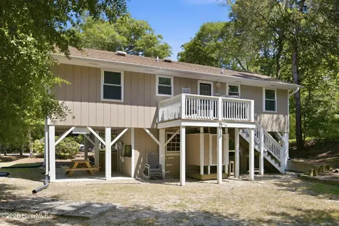 137 Doe Drive Emerald Isle NC 28594
