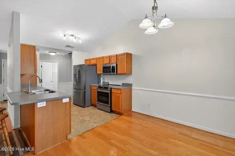 214 Derby Park Avenue New Bern NC 28562