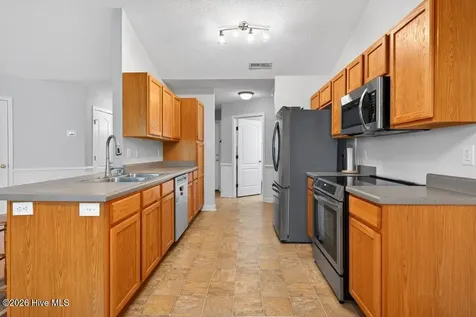214 Derby Park Avenue New Bern NC 28562